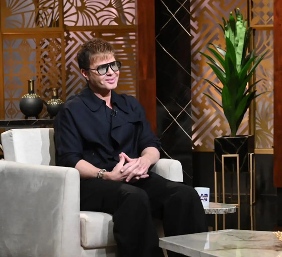 مصمم الأزياء اللبناني نيكولا جبران: أصالة عشرة عمر، إليسا طيبة، وشيرين عبدالوهاب لا تُعوّض..  صورة رقم 4