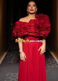 مصمم الأزياء اللبناني نيكولا جبران: أصالة عشرة عمر، إليسا طيبة، وشيرين عبدالوهاب لا تُعوّض..  صورة رقم 1