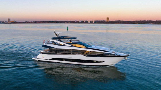 هذه هي أغلى وأفخم يخوت المشاهير التي سيستمتعون بها هذا الصيف صورة رقم 7