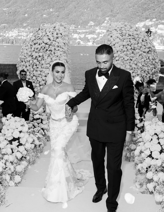 إليسا تُشعل الأجواء في حفل زفاف الدكتورة يومي، ودموع العروس تنهمر! صورة رقم 9