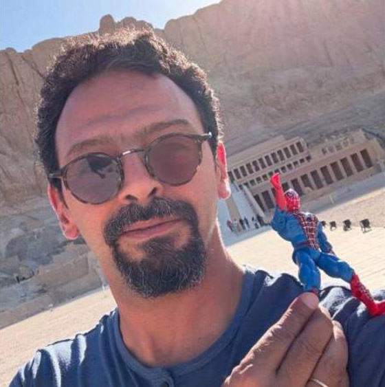 صدمة النجوم بوفاة مدير التصوير تيمور تيمور غرقا بعد إنقاذ ابنه: (رحل بطلا وهو أطيب خلق الله)! صورة رقم 6