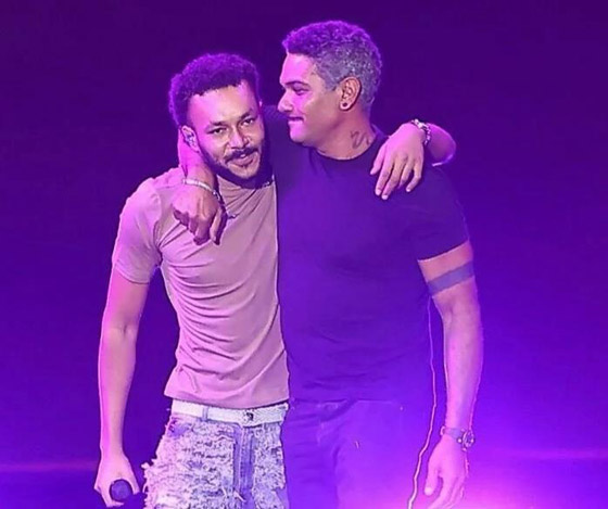 والدة آسر ياسين تدافع عن انتقادات ظهوره بالحلق والتاتو، والفنان يرد: (مفيش زي الأم يا جدعان) صورة رقم 1