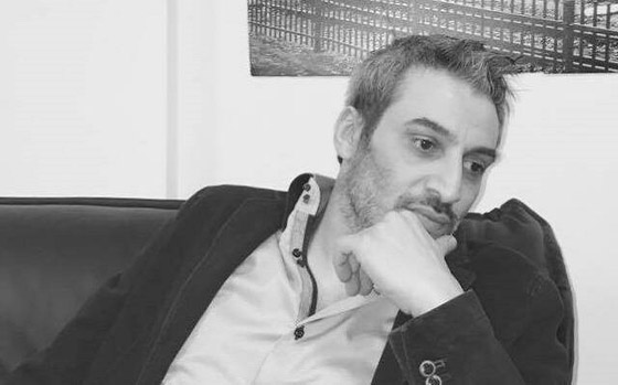 الشاعر أحمد ماضي بتصريحات صادمة: إليسا كبرت على الغناء! ولو أنا تزوجت محجبة سأجعلها تخلع الحجاب! صورة رقم 2