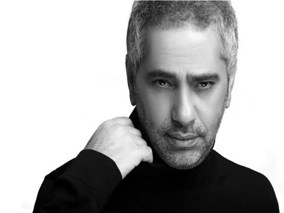 بعد تسليم نفسه: فضل شاكر للمرة الاولى في القفص الحديدي بقاعة المحكمة محاطاً بحراسة أمنية صارمة! صورة رقم 3 بعد تسليم نفسه: فضل شاكر للمرة الاولى في القفص الحديدي بقاعة المحكمة محاطاً بحراسة أمنية صارمة! صورة رقم 3