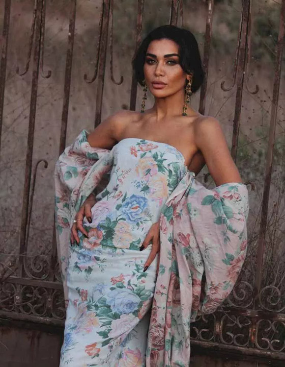 نادين الراسي تثير الاعجاب والتساؤلات: فستان أنيق ورسالة غامضة صورة رقم 7 نادين الراسي تثير الاعجاب والتساؤلات: فستان أنيق ورسالة غامضة صورة رقم 7