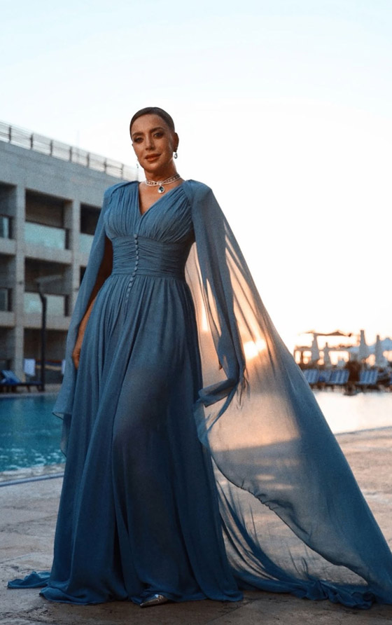 شكران مرتجى تبكي متأثرةً لحظة تكريمها بجائزة خاصة عن مسيرتها الفنية صورة رقم 2 شكران مرتجى تبكي متأثرةً لحظة تكريمها بجائزة خاصة عن مسيرتها الفنية صورة رقم 2