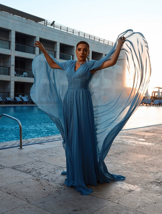 شكران مرتجى تبكي متأثرةً لحظة تكريمها بجائزة خاصة عن مسيرتها الفنية صورة رقم 3 شكران مرتجى تبكي متأثرةً لحظة تكريمها بجائزة خاصة عن مسيرتها الفنية صورة رقم 3