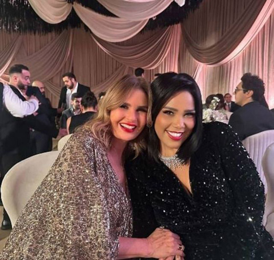 النجوم بزفاف نجل بيومي فؤاد: يسرا، احمد سعد، دنيا وايمي سمير غانم، كريم محمود عبدالعزيز و.. صورة رقم 3