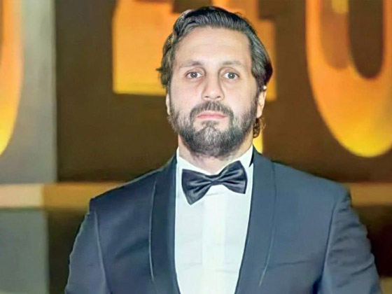 فتاة مصابة بالسرطان تًُفاجَأ بزيارة من الفنان المصري هشام ماجد.. كيف كان رد فعلها؟ صورة رقم 6 فتاة مصابة بالسرطان تًُفاجَأ بزيارة من الفنان المصري هشام ماجد.. كيف كان رد فعلها؟ صورة رقم 6