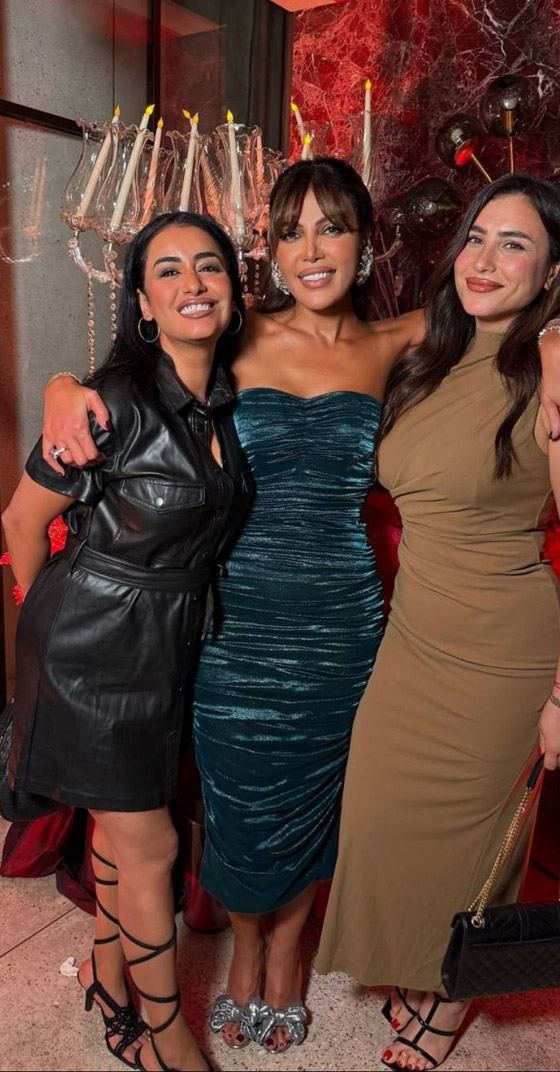 النجوم يحتفلون مع ريهام حجاج بعيد ميلادها، وماجد المصري يثير الجدل بقميص شفاف! صورة رقم 3