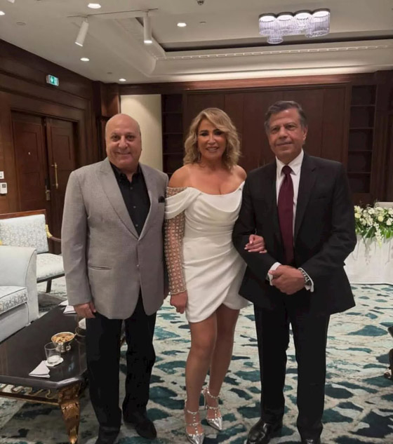 زواج المخرجة الجريئة إيناس الدغيدي في عمر 72 يخطف الاهتمام صورة رقم 4 زواج المخرجة الجريئة إيناس الدغيدي في عمر 72 يخطف الاهتمام صورة رقم 4