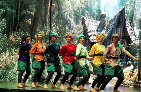 المسرحية الاستعراضية الرائعة (ثلجية) تعود إلى حيفا بعد ان لامست القلوب وأبهرت الجمهور صورة رقم 6 المسرحية الاستعراضية الرائعة (ثلجية) تعود إلى حيفا بعد ان لامست القلوب وأبهرت الجمهور صورة رقم 6