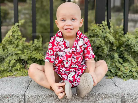 صورة رقم 2 - تايلور سويفت تتبرع للطفلة ليلى بـ 100 ألف دولار لعلاجها من سرطان الدماغ صورة رقم 2 - تايلور سويفت تتبرع للطفلة ليلى بـ 100 ألف دولار لعلاجها من سرطان الدماغ