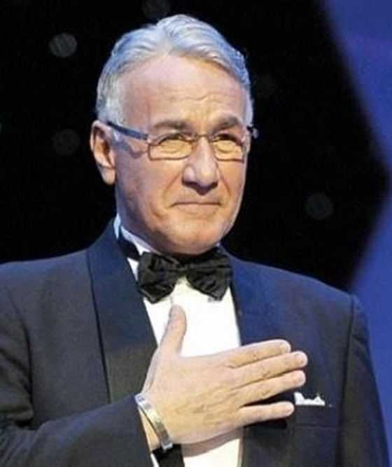  8 مشاهير بدأوا حياتهم كأطباء منهم كريم فهمي (دكتور أسنان)، عزت أبو عوف (نساء وتوليد) وباسم يوسف صورة رقم 3