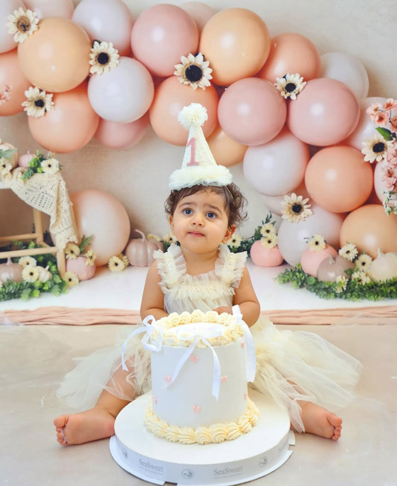 زياد برجي يحتفل بأول عيد ميلاد لطفلته (سما).. صور دافئة ورسالة مؤثّرة صورة رقم 2