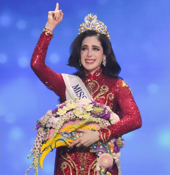 صورة رقم 3 - المكسيكية فاطمة بوش تُتو َج ملكة جمال الكون بعد ان تصد ت للتنمر وتضامنت معها نساء العالم! صورة رقم 3 - المكسيكية فاطمة بوش تُتو َج ملكة جمال الكون بعد ان تصد ت للتنمر وتضامنت معها نساء العالم!