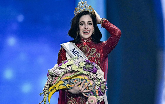 صورة رقم 1 - المكسيكية فاطمة بوش تُتو َج ملكة جمال الكون بعد ان تصد ت للتنمر وتضامنت معها نساء العالم! صورة رقم 1 - المكسيكية فاطمة بوش تُتو َج ملكة جمال الكون بعد ان تصد ت للتنمر وتضامنت معها نساء العالم!