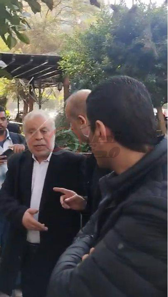  لماذا غاب أحمد الفيشاوي عن جنازة والدته سمية الألفي؟ صور.. صورة رقم 7