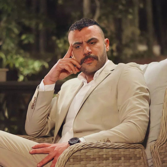 مسلسلات رمضان 2026: محمد إمام يفاجئ عائلة مصرية ويزورهم أثناء تصوير الكينج: كانوا مصممين اتغدى عندهم! صورة رقم 3 مسلسلات رمضان 2026: محمد إمام يفاجئ عائلة مصرية ويزورهم أثناء تصوير الكينج: كانوا مصممين اتغدى عندهم! صورة رقم 3