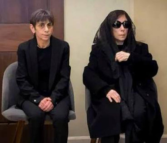 فيروز وابنتها ريما تتقبلان العزاء بنجلها هَلي.. الابن الثالث الذي تفقده فيروز بعد رحيل زياد وليال! صورة رقم 6 فيروز وابنتها ريما تتقبلان العزاء بنجلها هَلي.. الابن الثالث الذي تفقده فيروز بعد رحيل زياد وليال! صورة رقم 6