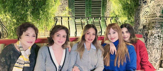 لقاء فني وغذاء على شرف ماجدة الرومي جمع النجمات إلهام شاهين، ليلى علوي، لبلبة وكارول سماحة على النيل صورة رقم 2
