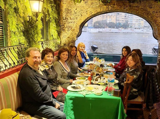 لقاء فني وغذاء على شرف ماجدة الرومي جمع النجمات إلهام شاهين، ليلى علوي، لبلبة وكارول سماحة على النيل صورة رقم 3