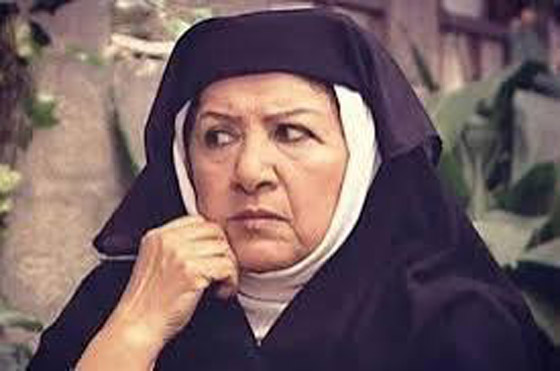 مقتل نجمة (باب الحارة) الداية أم زكي (هدى شعراوي) غدرًا على يد خادمتها بدافع السرقة! صورة رقم 3 مقتل نجمة (باب الحارة) الداية أم زكي (هدى شعراوي) غدرًا على يد خادمتها بدافع السرقة! صورة رقم 3