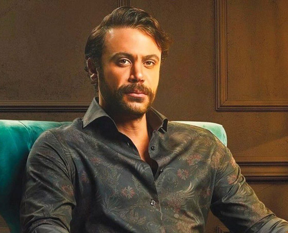  أشرف زكي يكشف خلافات الفنانين، التنافس بين العوضي ومحمد عادل امام  وأجر عبلة كامل صورة رقم 5