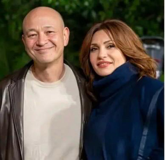 زواج عمرو أديب من المليارديرة دينا طلعت.. وهديتها ساعة فاخرة بـ 13 مليون جنيه! صورة رقم 1