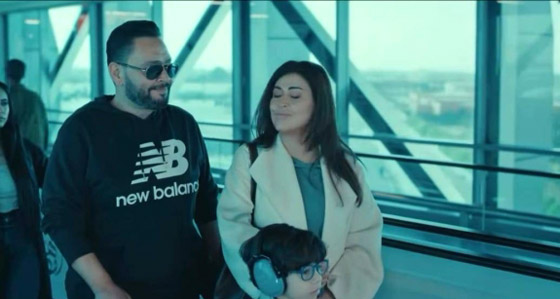 مسلسلات رمضان في فرفش بلس: جومانا مراد تحتفل بعد انتهاء تصوير دورها في (اللون الأزرق) صورة رقم 2 مسلسلات رمضان في فرفش بلس: جومانا مراد تحتفل بعد انتهاء تصوير دورها في (اللون الأزرق) صورة رقم 2