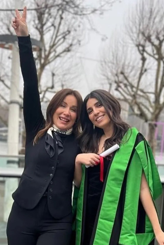 كارين رزق الله تتحدّث لأوّل مرة عن أعجوبة أنقذت إبنتها: هكذا شُفِيَت ناديا! صورة رقم 6 كارين رزق الله تتحدّث لأوّل مرة عن أعجوبة أنقذت إبنتها: هكذا شُفِيَت ناديا! صورة رقم 6