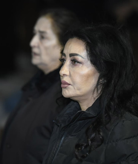 النجوم في عزاء هاني شاكر: تامر حسني، يسرا، دنيا وإيمي سمير غانم، حسبن فهمي، هيفاء وهبي، أنغام، ولبلبة صورة رقم 10