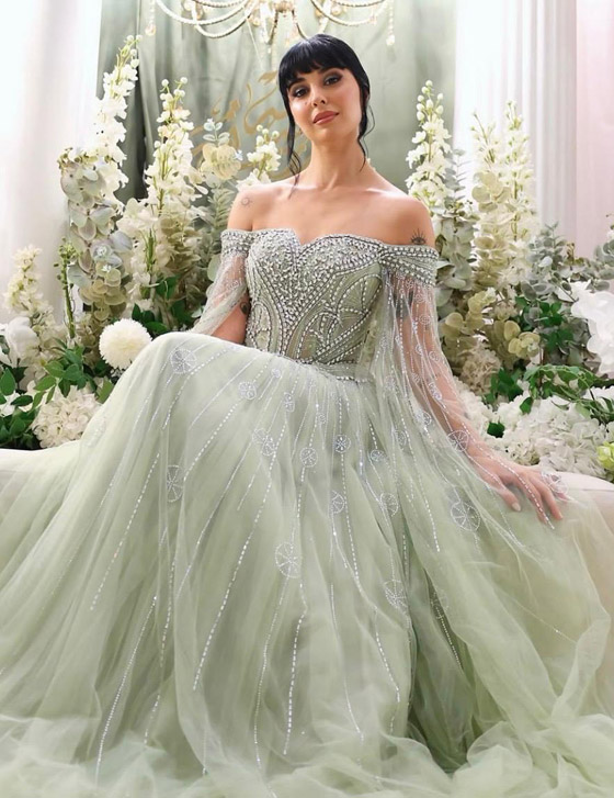 صورة رقم 4 - صور الفنانة اللبنانية زينة مكي في حفل خطوبتها: ترقص مع خطيبها في اجواء رومانسية صورة رقم 4 - صور الفنانة اللبنانية زينة مكي في حفل خطوبتها: ترقص مع خطيبها في اجواء رومانسية