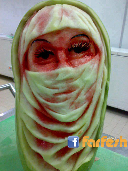 ����� ����