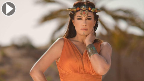 فيديو: هند صبري ترافق ملكات (مومياوات) مصر في الرحلة الذهبية!