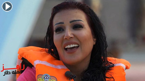  فيديو: رامز جلال يسخر من سمية الخشاب ومن ملابسها وصوتها وشكلها في (رامز عقله طار)