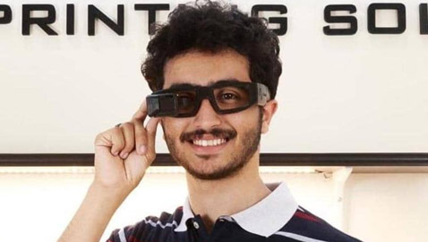 ابتكار طالب مصري قد يغير حياة الصم والبكم!