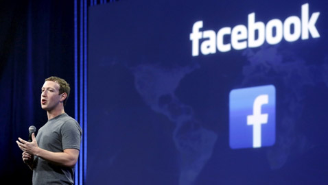 فيسبوك تواجه نتائج تضييقها على المحتوى الفلسطيني.. قلقة من انهيار تقييم تطبيقها، وآبل ترفض نجدتها