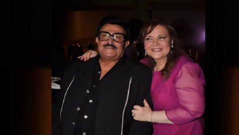 الفنانة دلال عبدالعزيز تشعر برحيل زوجها الفنان سمير غانم.. أخبرت الأطباء أنها “راضية بأمر الله”