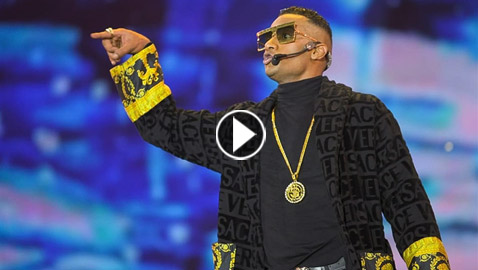 فيديو وصور  من حفل محمد رمضان بالساحل:  دخل بسيارته اللامبورجيني وخلع ملابسه وظهر بـ8 إطلالات