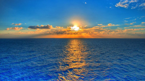 تفسير رؤية البحر في المنام للعزباء