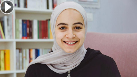 فيديوهات وصور: مهندسة أردنية تنسحب من مسابقة بمليون دولار لأن منافستها إسرائيلية