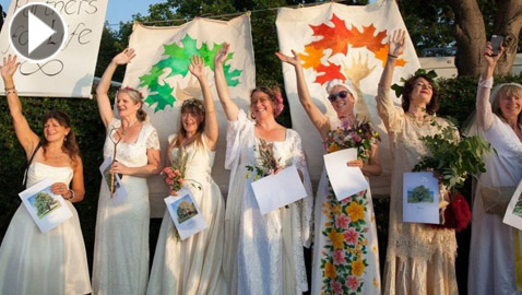 فيديو وصور :نساء 