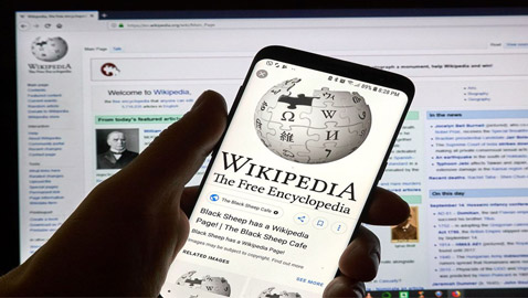 في عصر الحقائق البديلة: ما المستقبل الذي ينتظر موسوعة ويكيبيديا؟