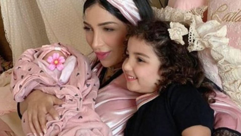 صور : ابنة دنيا بطمة تخطف الأنظار في أول يوم مدرسي لها ..شاهدوا كم كبرت