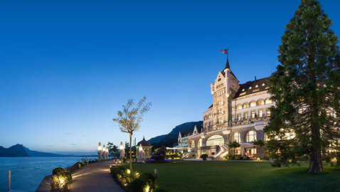 أفضل 3 فنادق فخمة في منطقة بحيرة ثون السويسرية