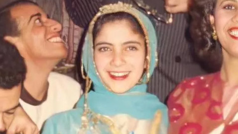 صورة قديمة من 30 سنة للنجمة منى زكي قبل الشهرة.. كيف كان شكلها؟
