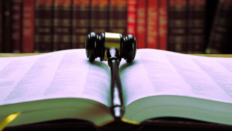 أغرب  قوانين يمكن أن تتعرض لها في العالم