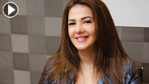 فيديو دنيا سمير غانم تقلد أصالة، أحلام، أنغام وسميرة سعيد بشكل طريف