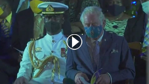 النوم سلطان.. الأمير تشارلز غافيا يكاد يقع في حفل! فيديو